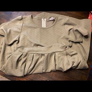 Solid green LulaRoe Amelia dress